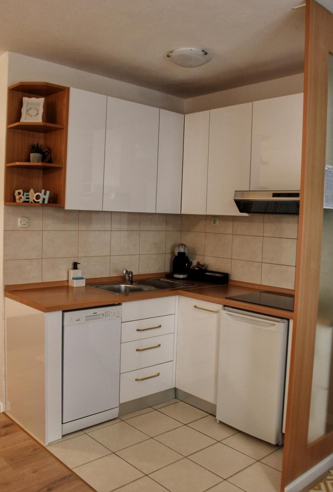 Studio Laura-Spacious Studio On The Main Beach ماكارسكا المظهر الخارجي الصورة