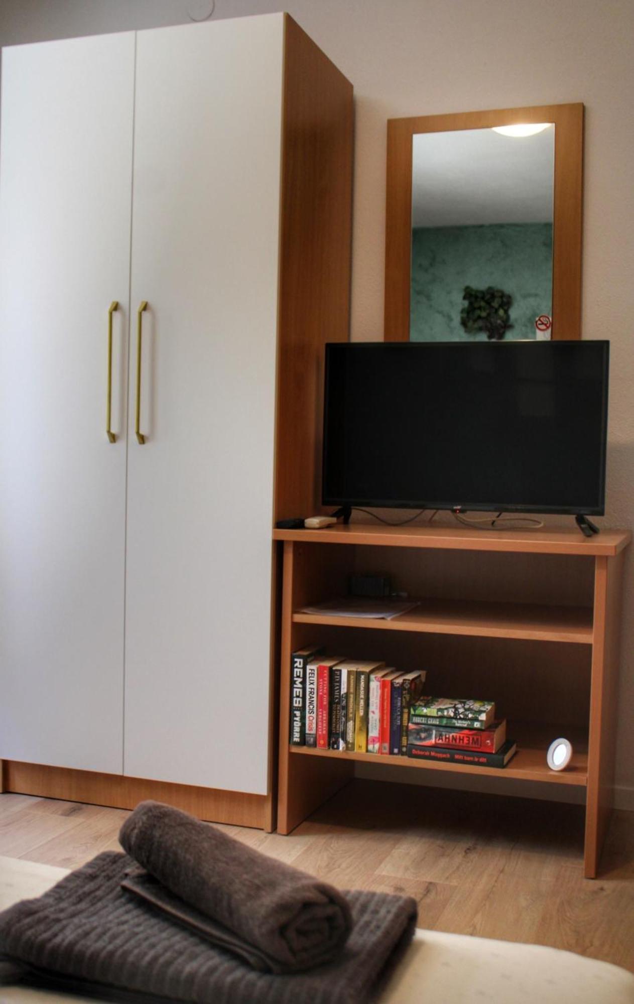 Studio Laura-Spacious Studio On The Main Beach ماكارسكا المظهر الخارجي الصورة