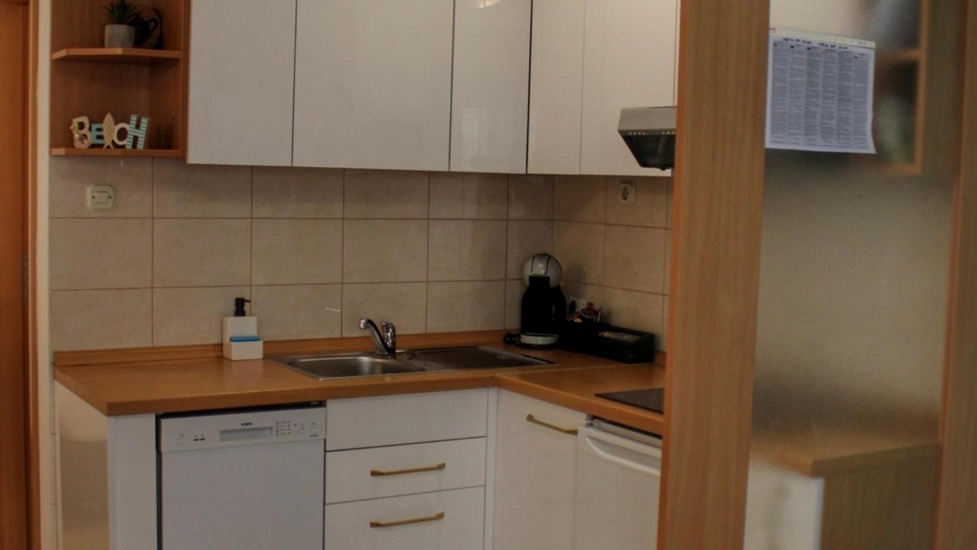 Studio Laura-Spacious Studio On The Main Beach ماكارسكا المظهر الخارجي الصورة