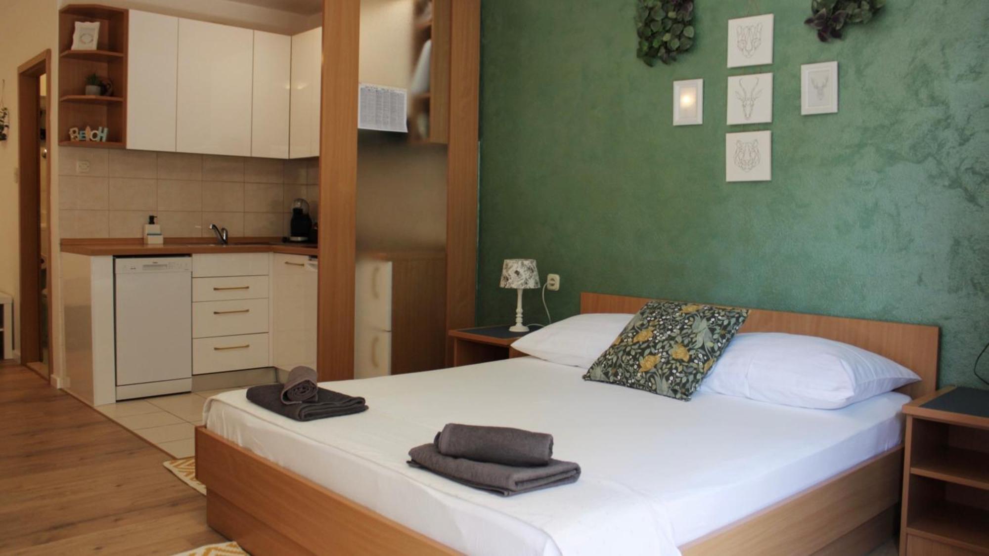 Studio Laura-Spacious Studio On The Main Beach ماكارسكا المظهر الخارجي الصورة