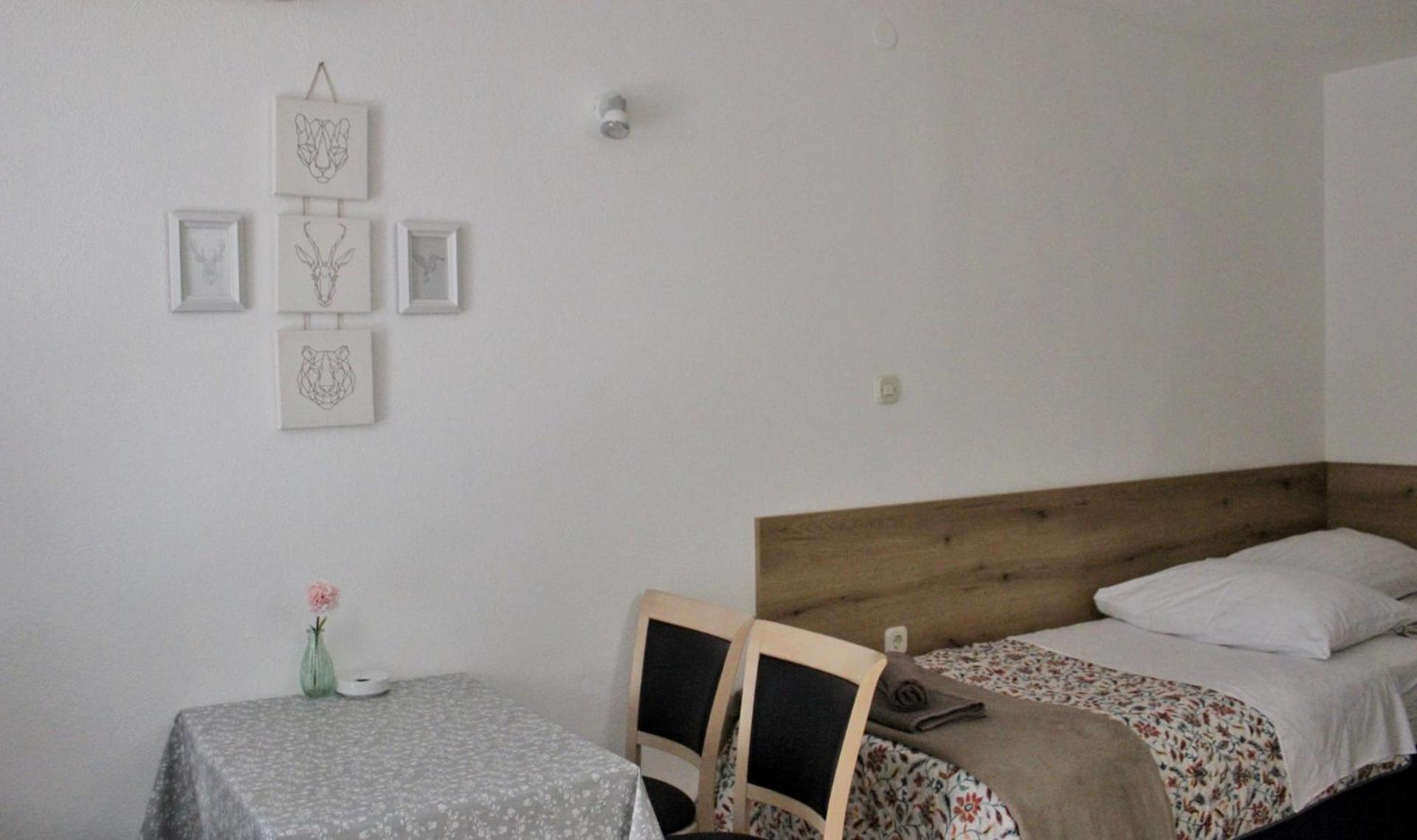 Studio Laura-Spacious Studio On The Main Beach ماكارسكا المظهر الخارجي الصورة