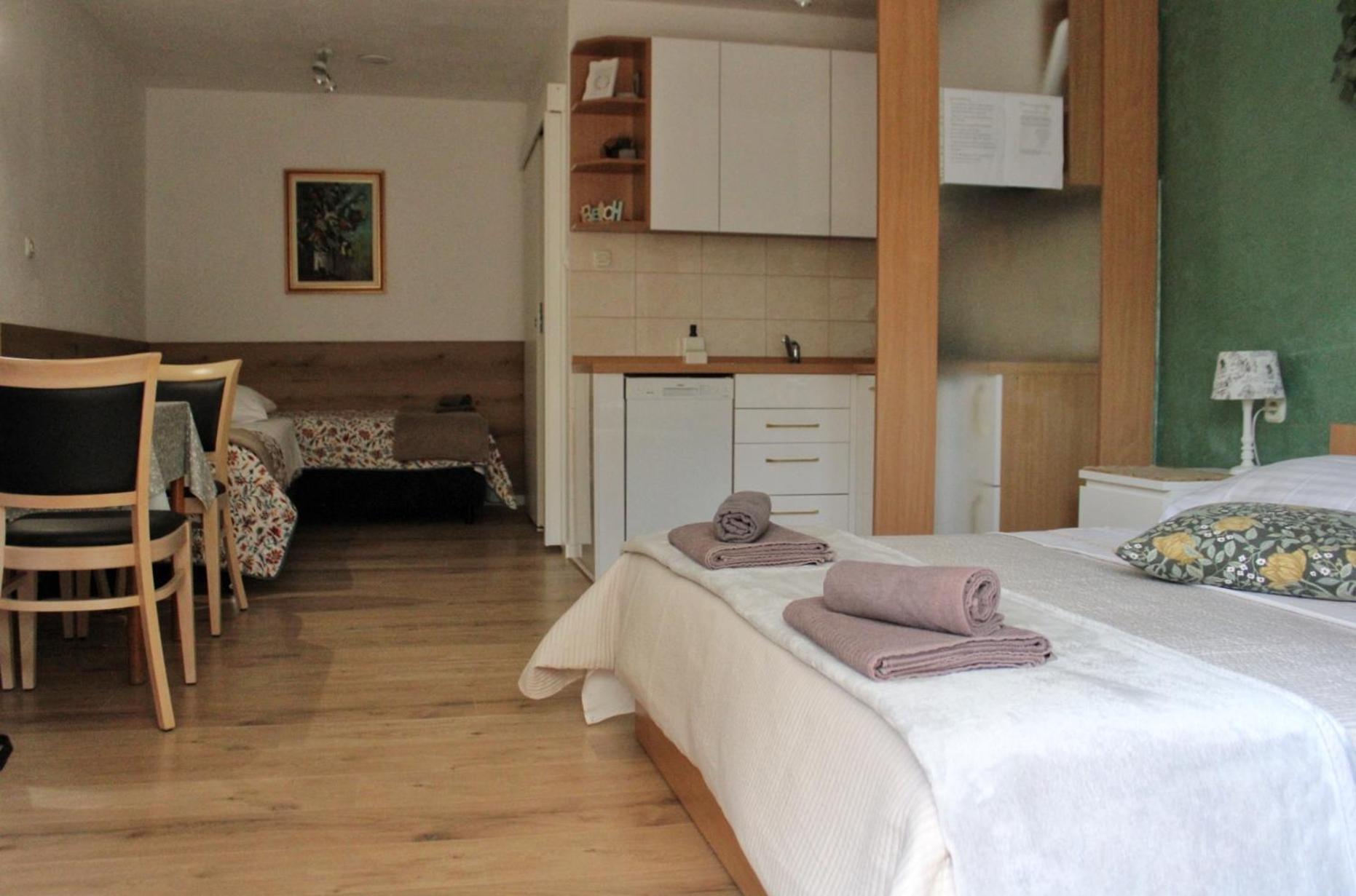 Studio Laura-Spacious Studio On The Main Beach ماكارسكا المظهر الخارجي الصورة